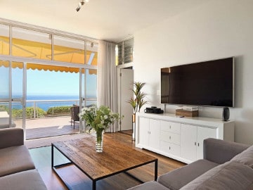 ISADOR APARTMENT