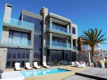 LONGBEACH VILLA