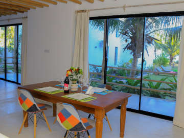 SEAVIEW APARTMENT